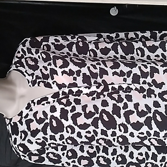 TALBOTS TOP - Picture 6 of 8